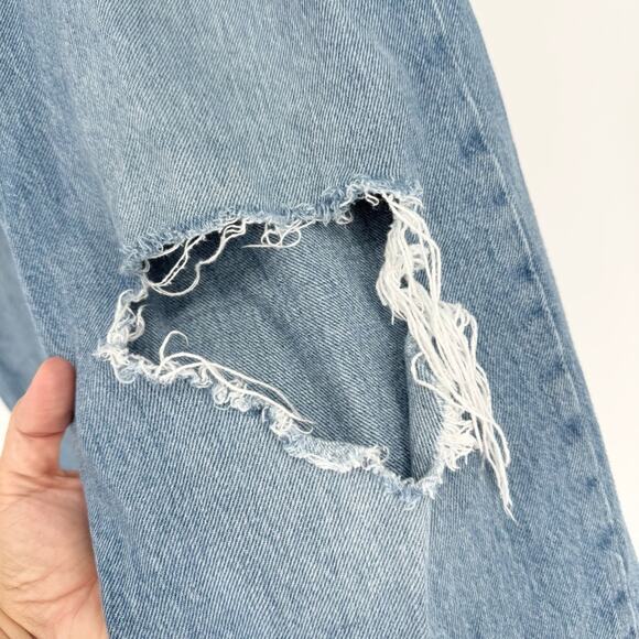 Levi's Women's '94 Baggy Destructed Distressed Classic Jeans Medium Wash Size 27 - Picture 9 of 16